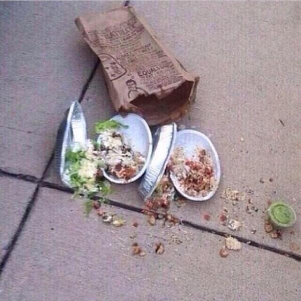 Jontenordenb's tweet image. This is the saddest picture I've ever seen. RT if you cried.