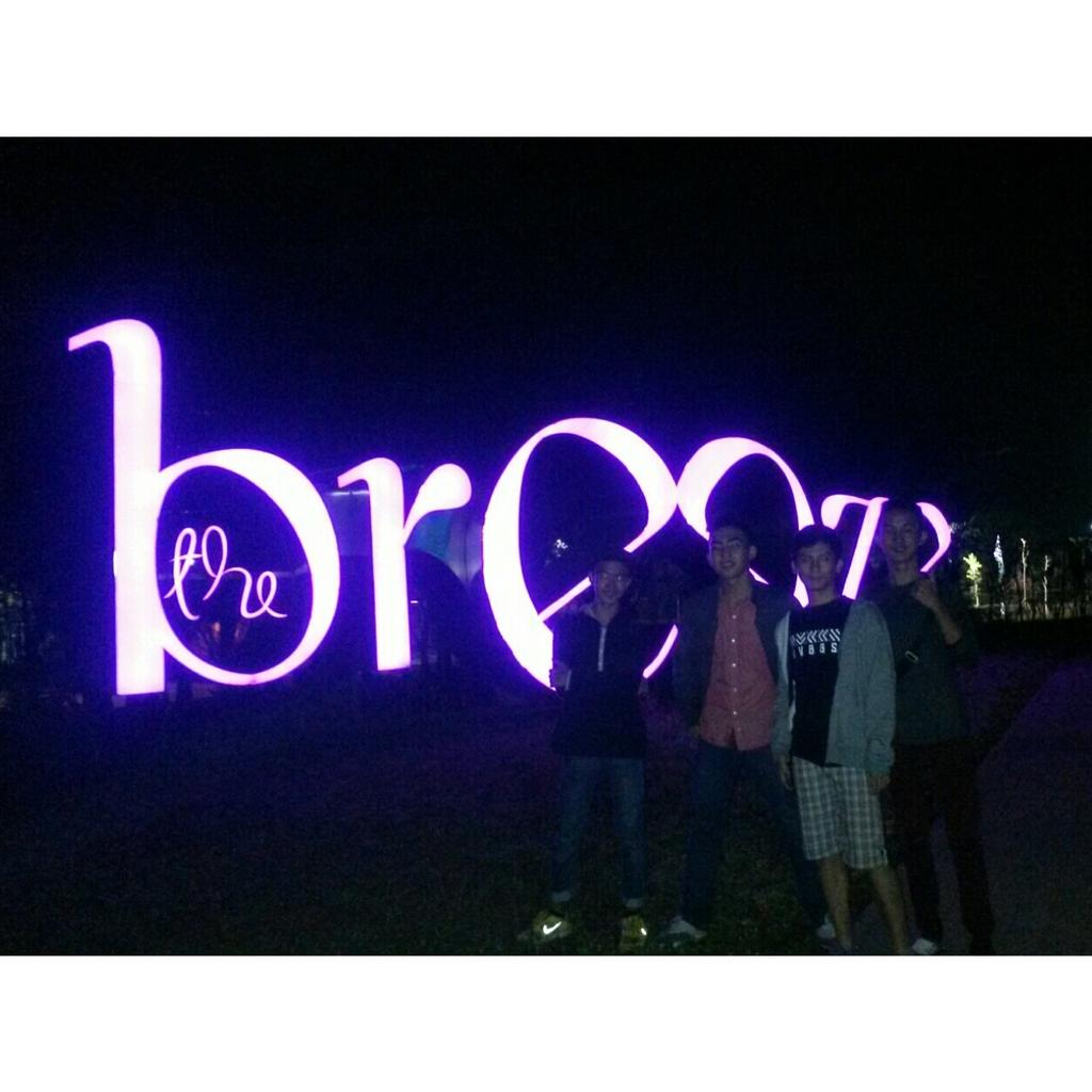 ARcleon_'s tweet photo. THE BREEZE!!😱😱 http://t.co/LAA6m7LisJ