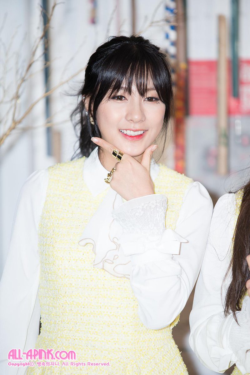 all_apink's tweet photo. 하영 http://t.co/ycgO3rDwnB 보미 http://t.co/hAb6iFtp0E http://t.co/KR9gxAk5FZ