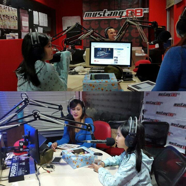 ZLBelopa's tweet photo. @Lia_JuniorMCI on Mustang 88 fm NOW! Cc : @vanessaaasp #OwnTryfena http://t.co/eLMiFUwYVS