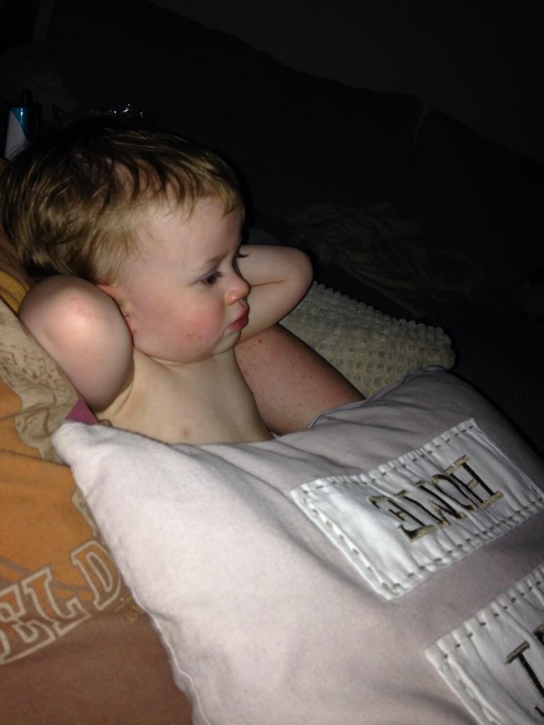 jacks_addison's tweet photo. This new position is very comfortable. Well chilled out!! #handsbehindhead http://t.co/Bc85Xs1pQr