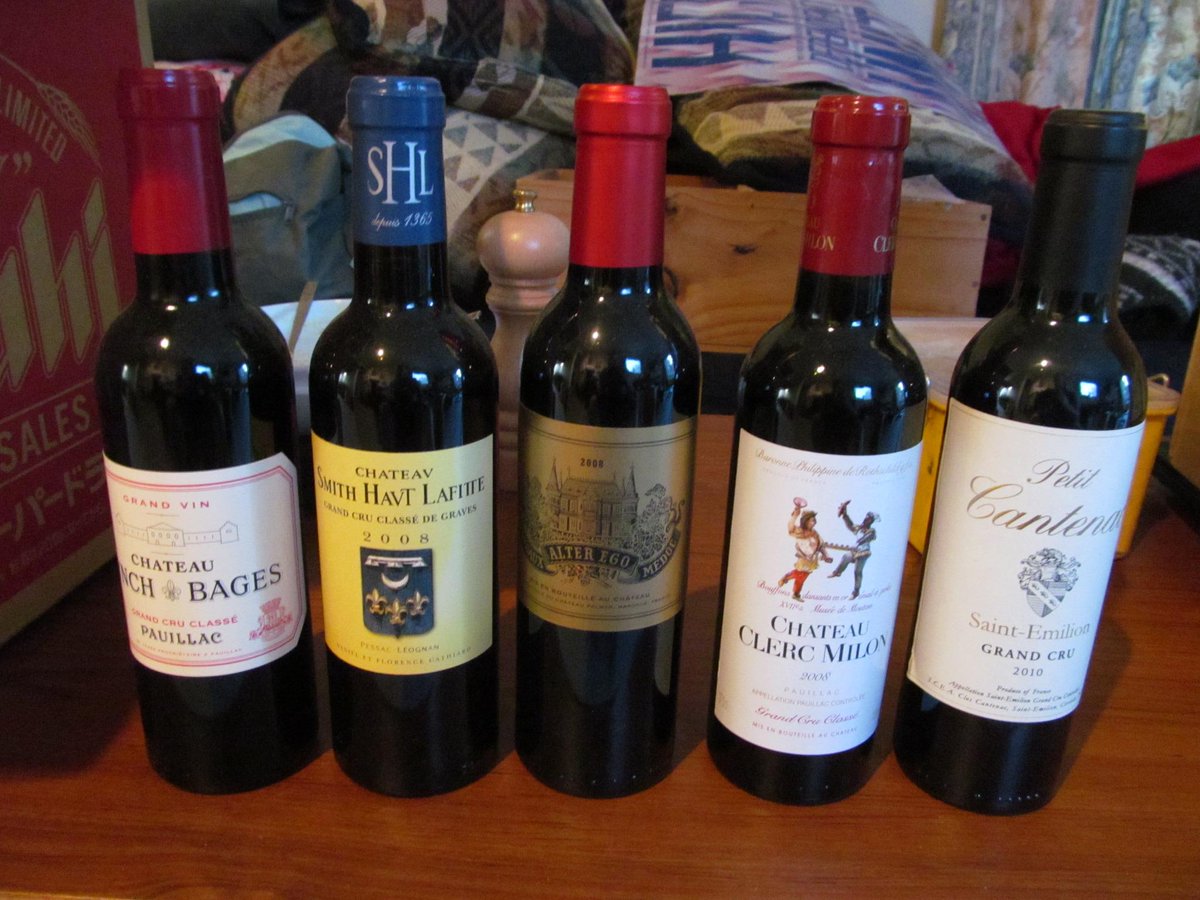 hughthewineguy's tweet photo. maybe in January, if @Brian_NZ_  wants to cook some lamb, we do some WSET Bordeaux study? @yeastiegirl @The3rdManNZ http://t.co/jgto195jBz