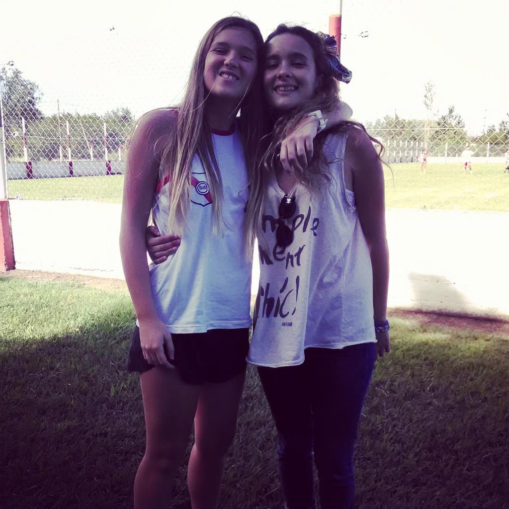 milirilo's tweet photo. Te quiero muchooo!! @flor_64 http://t.co/ZZFLaSFsaB