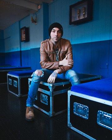 Happy 27th Birthday to frontman Alex Gaskarth! 