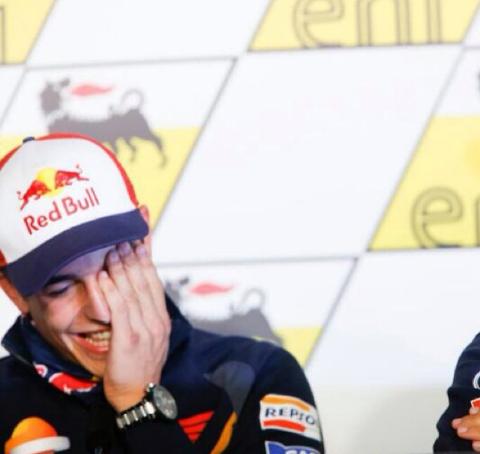 nerea_jaramillo's tweet photo. #StayStrongMarc @marcmarquez93 Solo sonrie http://t.co/wWPogM8t6W