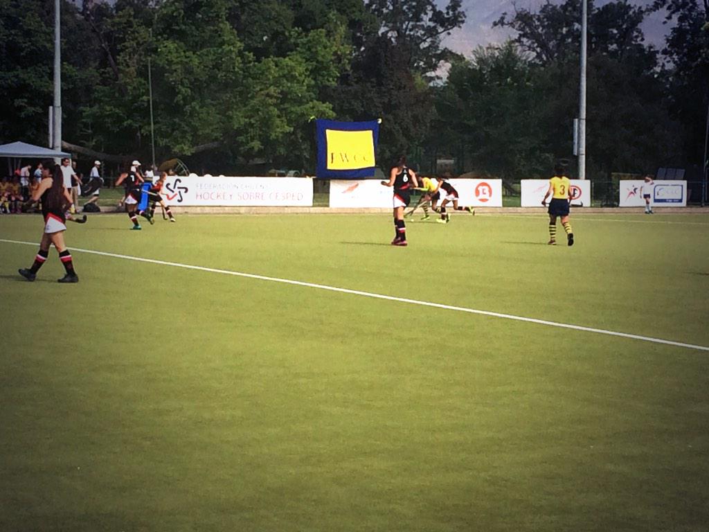 [#SuperFinal] ¡Hermosa tarde en el Country! Ya juegan Old Reds y PWCC en damas: