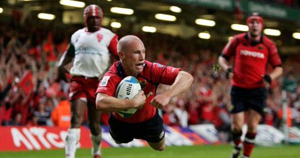 Its his birthday so lets celebrate the five reasons why we love Peter Stringer   