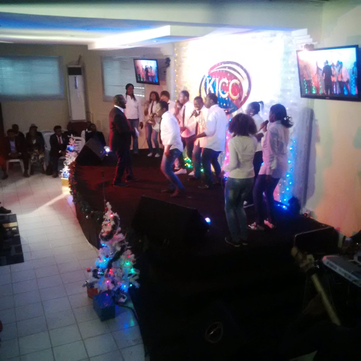 KICCAbuja's tweet photo. #KICCABUJACHOIR all glorious! Even #whenthedevilthoughthehadme http://t.co/dPh3r82Ivl