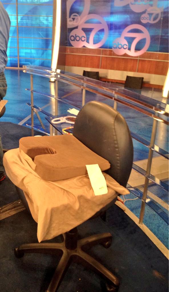 DarshaPhilips's tweet image. At the anchor desk with @ABC7JohnGregory and @ABC7BriWinkler! I have to sit on 2 pillows #verticallychallenged #5'5"