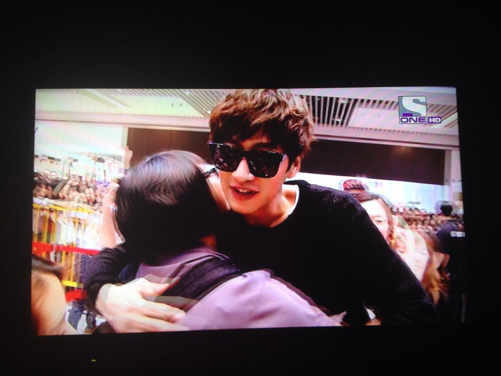 byefaa's tweet photo. AKU RASA MACAM NAK CARUT DAMN LA. Ni #RaceStartSG hm aku rindu #RaceStartMY π i miss you lee kwang soo. http://t.co/EYcmRFKcL5