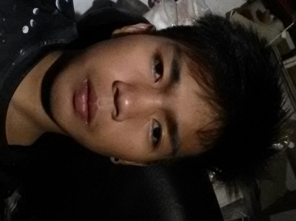 cerldee's tweet photo. Selfie ng bangag #tabinge http://t.co/wrXkH5LmNc