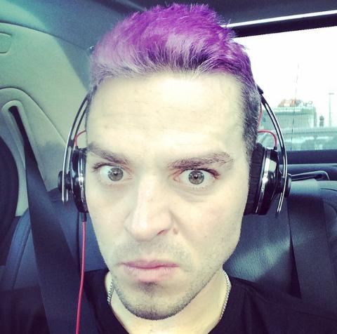 RepressedOOC's tweet image. I'm obviously obsessed with this man and his indecisive hair habits