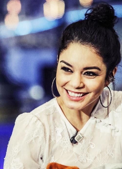 O sorriso mais lindo Happy Birthday Vanessa Hudgens 