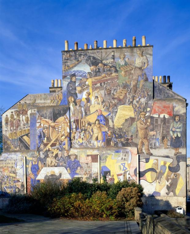 ArtPrivee's tweet image. Channelling community &amp;amp; history, @guardianculture reminds us of the importance of murals. bit.ly/1IJnK1E