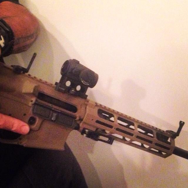 imashootr's tweet photo. Sneak peek at the e-Sights from @LeitnerWise! Solid billet, low-profile & lightweight #leitnerwise #LWM #eSights #pew http://t.co/pcf6D6eY9A