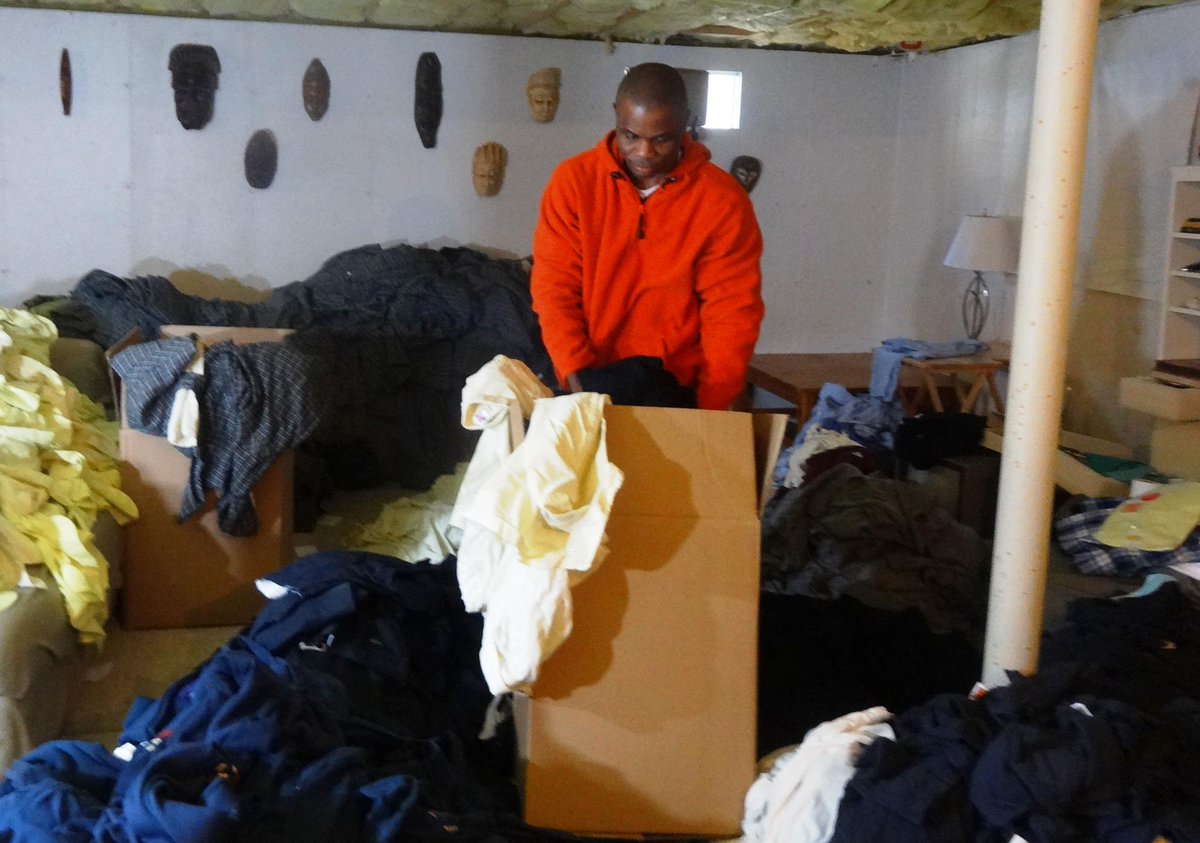 GenerisInt's tweet image. Packing up the donations! Deliver a dream to an orphan, DONATE link: canteriointernational.org/CANTERIOUSA/Do…