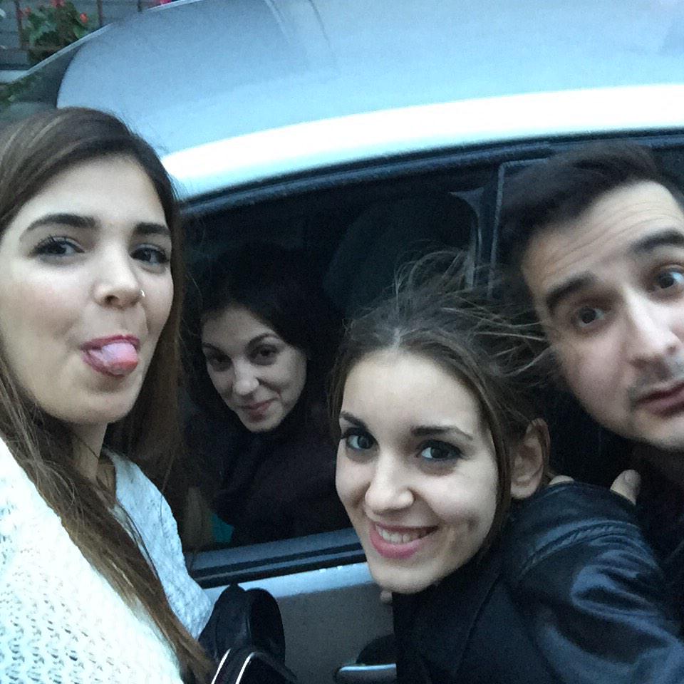 anasol_'s tweet photo. Que haría yo sin mi familia murciana!😍 @brii_requena @87_maite @DZR69 http://t.co/EUYzi2PvaK