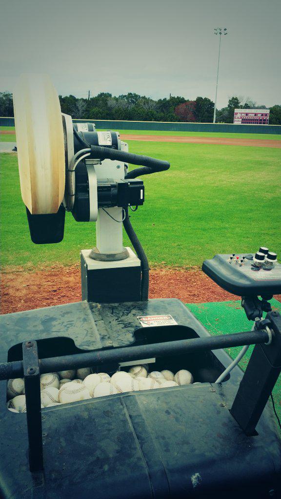 LukeDuke1616's tweet image. How many reps will you get in today? @FungoMan #efficientdevelopment