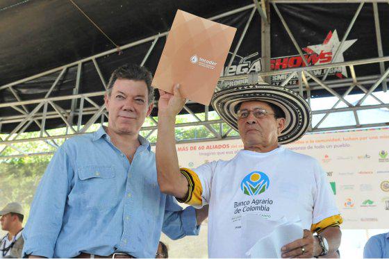 elespectador's tweet photo. ¿Cómo modernizar a Colombia? http://t.co/Y4q6boIamh http://t.co/UAD7F90etV