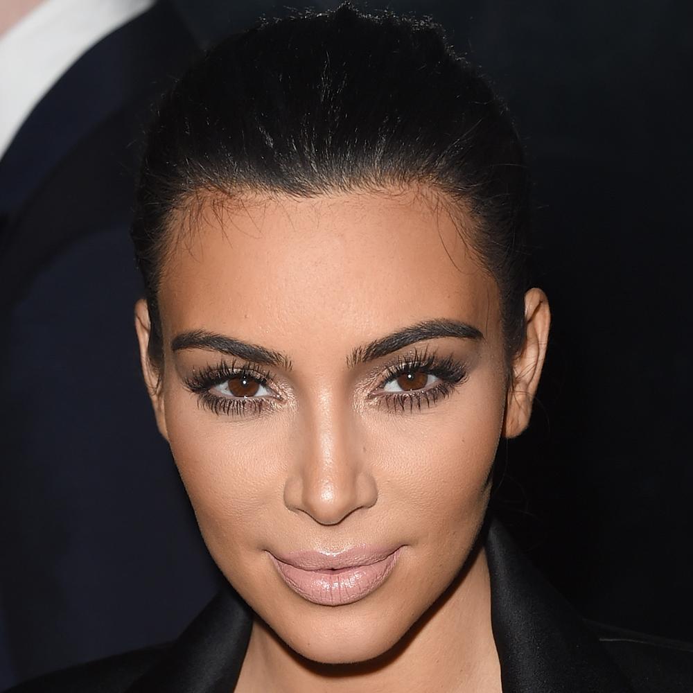 harpersbazaarus's tweet photo. We're OBSESSED with @KimKardashian in head-to-toe @BALENCIAGA—see her chic look: http://t.co/wd3tldxkHA http://t.co/nJvJ5eqlll