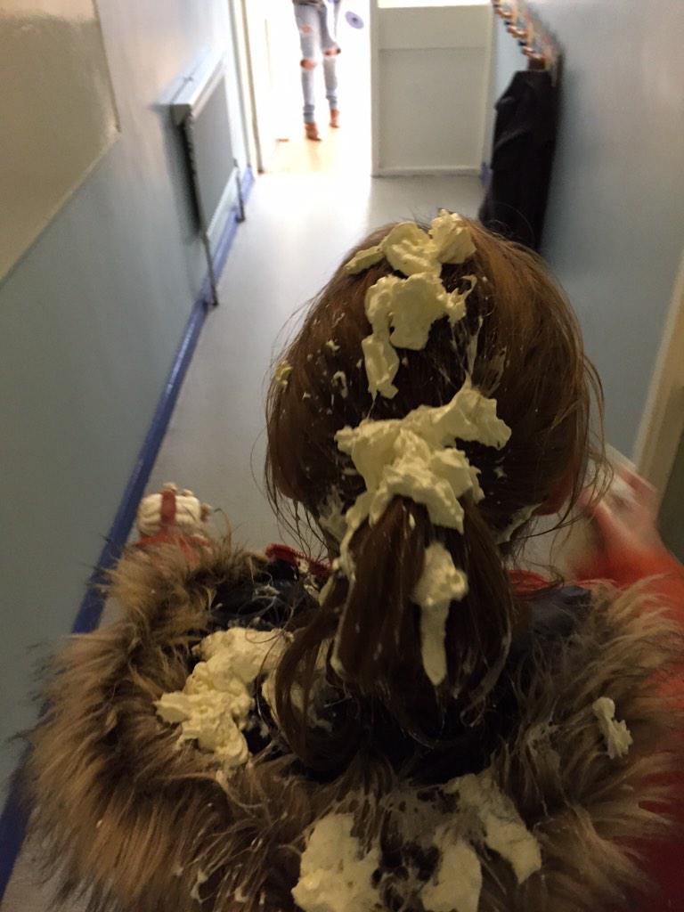 ifucareshare's tweet photo. @skeeta1990 thanks I think you win #poormabel 🎄 http://t.co/jn8BEQHh9k