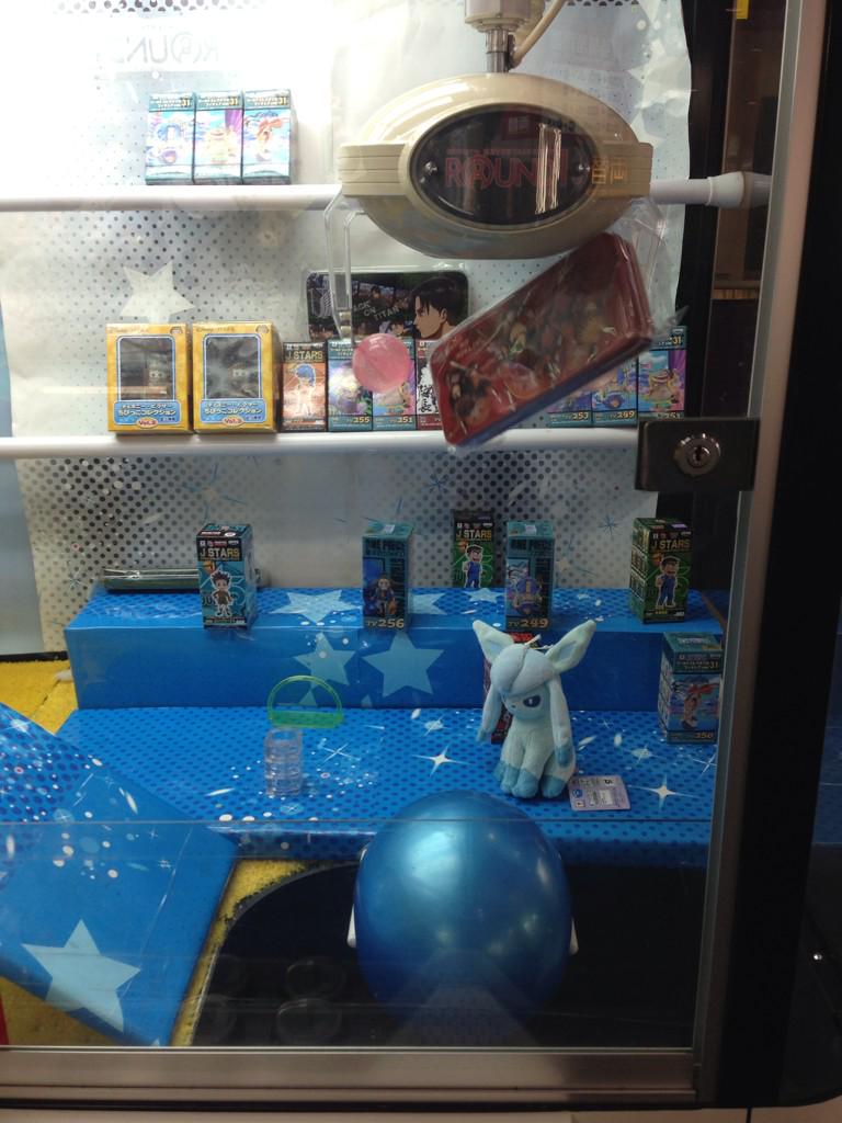 ラウンドワン横浜戸塚店 Ufoキャッチャー情報 面白いufoキャッチャー登場しました なんとアームにスーパーボール がついてて景品が絶対に持ち上がります あとはボールに跳ね返って落ちてくるだけ 面白いので是非やってみてください Http T Co