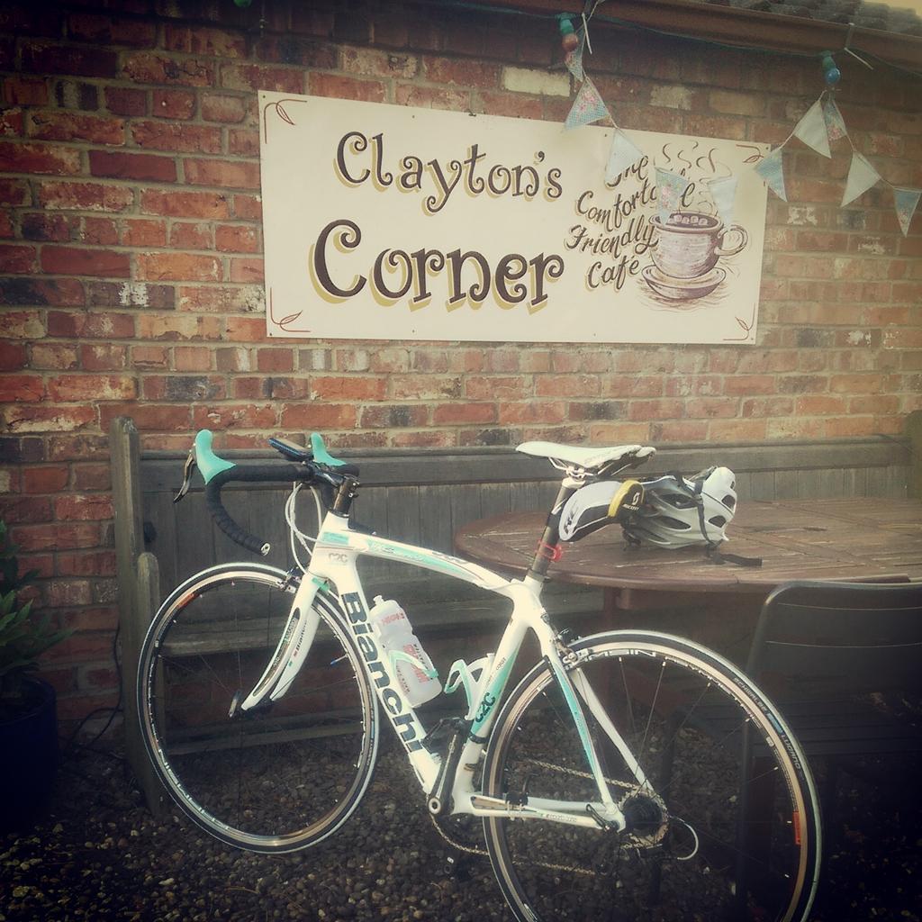 CoxNick's tweet photo. @BianchiOwnersUK @BianchiUK #Celeste http://t.co/2AxfSRk9Gi