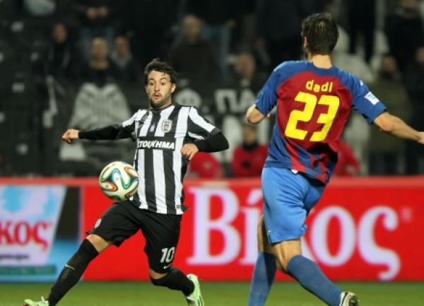Dimitrovski marks a PAOK player Dimitrovski marks a PAOK player
