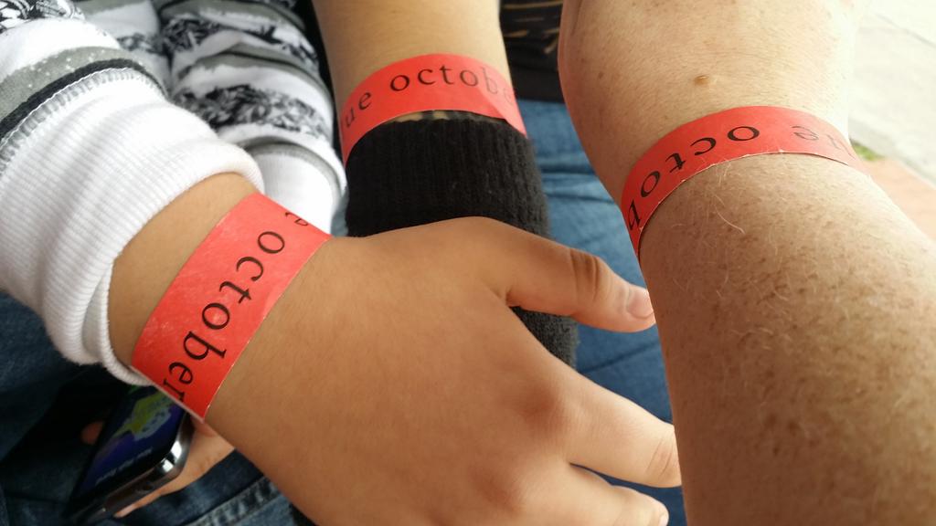 JessicaW412's tweet photo. Can't wait to see @Justin_5591 at @BradyTheater gonna be an awesome show thanks so much @Justin_5591 happy birthday!! http://t.co/zzuJhlmCFN