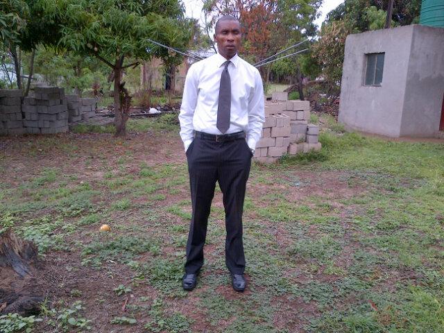 tizbez's tweet photo. I am a man. http://t.co/dc0HYDDCh8