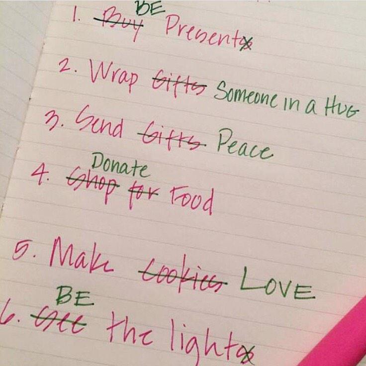 lluvianateeer's tweet photo. "@CraziestSex: Tis the season, spread the ❤️! http://t.co/FY7ttrR7l4" I wish Christmas was this easy. 😒👎👎