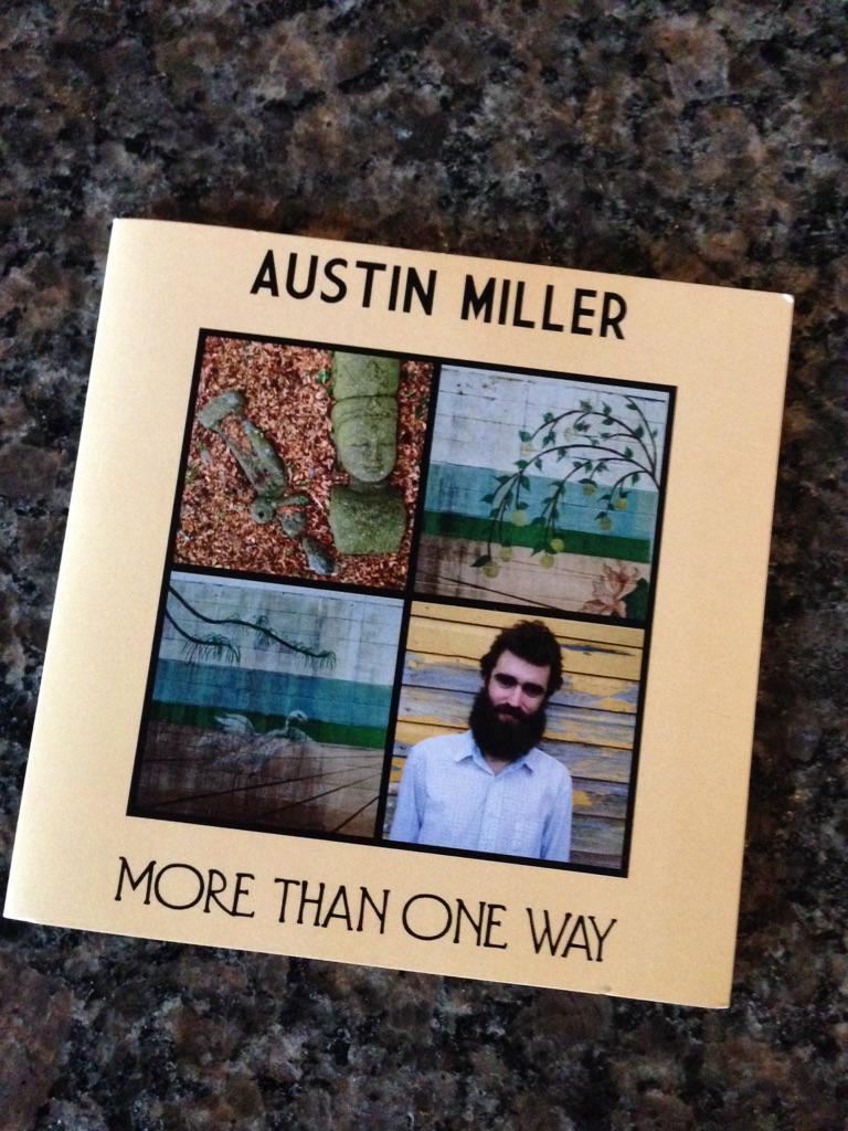 Never know how much stuff you have until you have to pack it all up. Good thing I've got some good packing tunes 🎧🎶