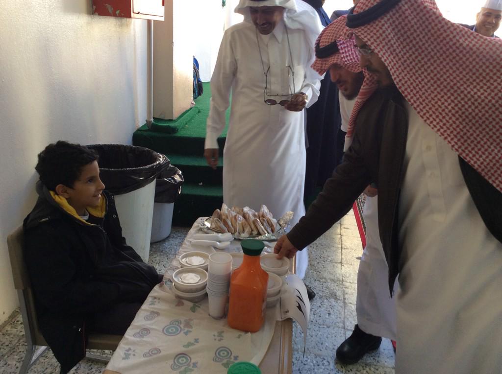 AsPrimary's tweet photo. مهرجان (التاجر الصغير - ٢ )
#ابتدائية_الأندلس_الأهلية_بأبها http://t.co/KXgCt2BSyn