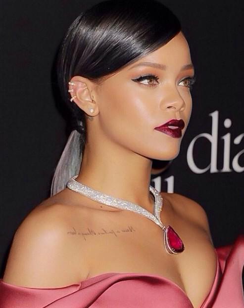 besseballer's tweet photo. Ugghhh why are you sooo perfect ?? @rihanna #Flawless http://t.co/r2yeRixHzX