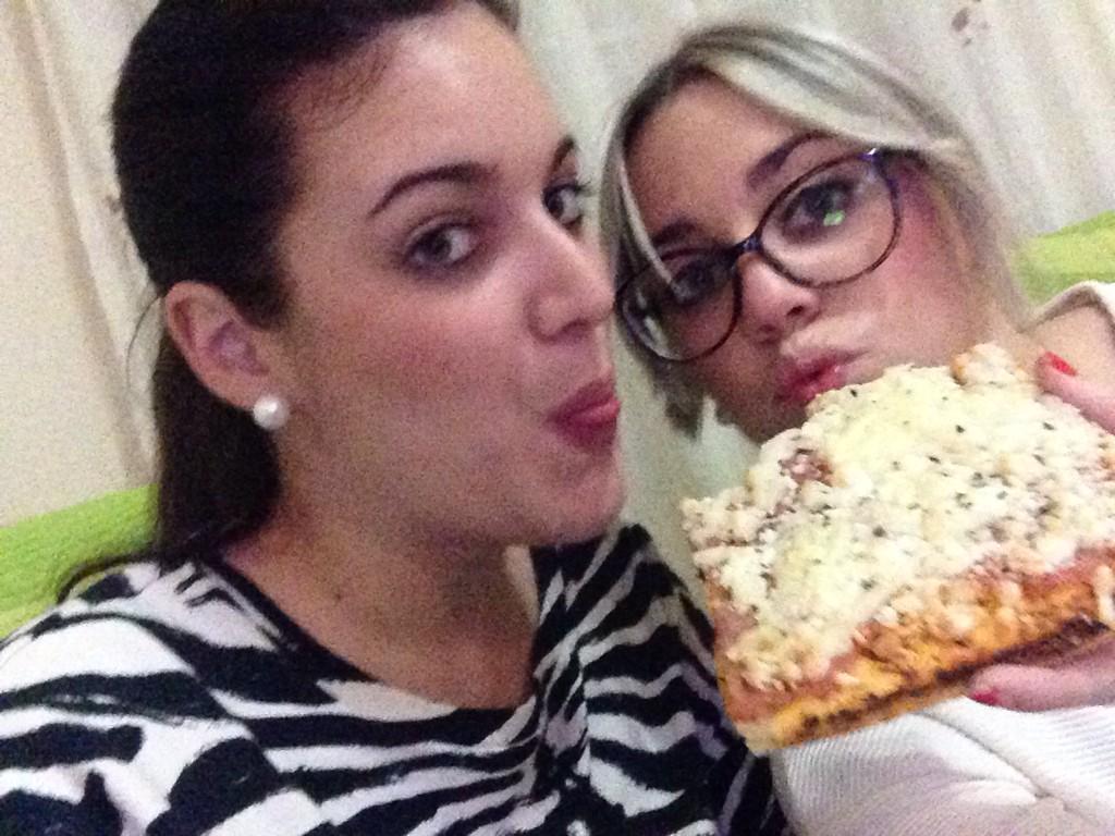 rabota11's tweet photo. Apoyando el ultimo debate! #SELFISDBTGH15 http://t.co/U6bsli8MKK