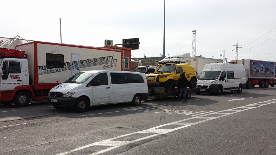 GeoffsServices's tweet photo. getting ready for the Tuareg ralley 2015 in Morocco new engine in the car different gearbox new fuel tank. http://t.co/ZNsOzFQL4f