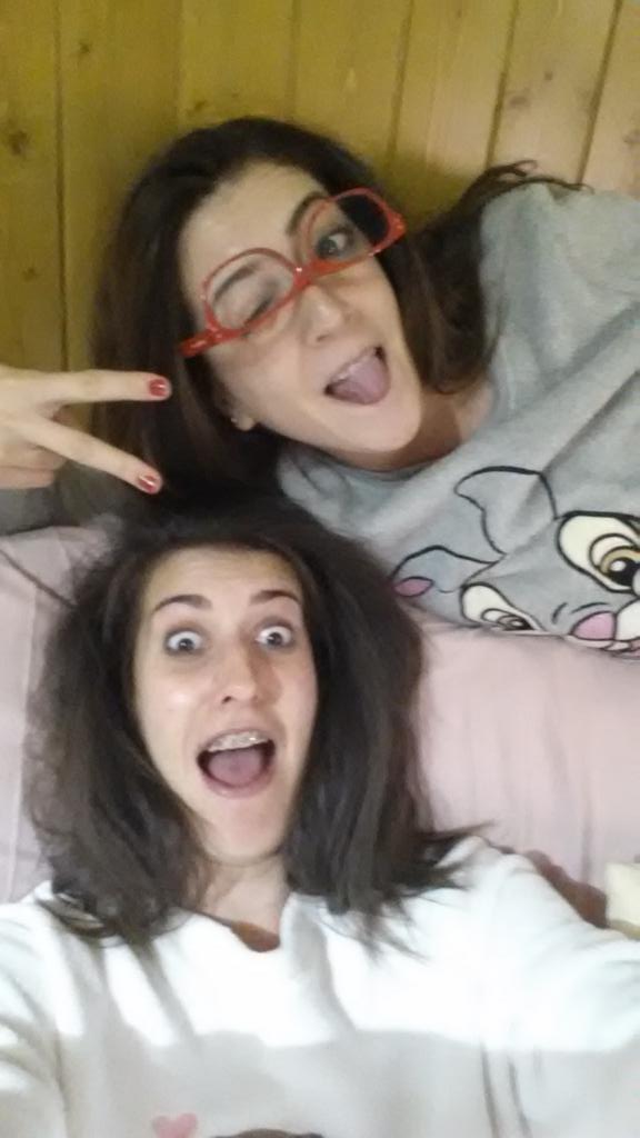 tania_77c's tweet photo. #selfiesdbtgh15 último dbt ooohh.... arribaaa paula ganadora , loca como nosotras capix??jajajajaja http://t.co/vTjePovZff