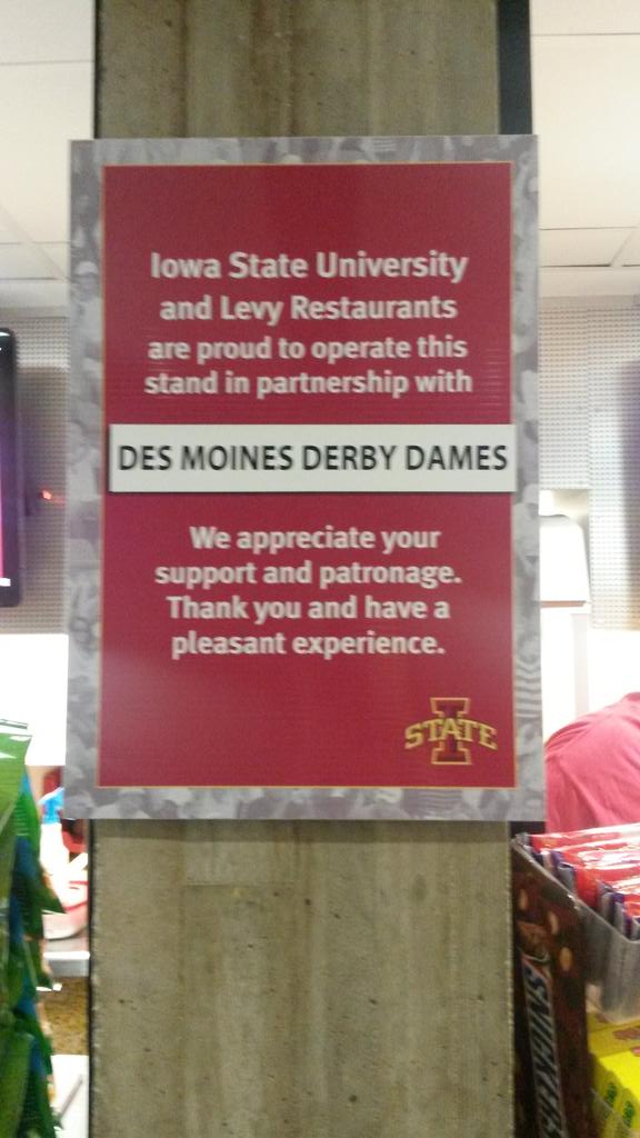 DesMoinesDerbyDames (@dmderbydames) on Twitter photo 