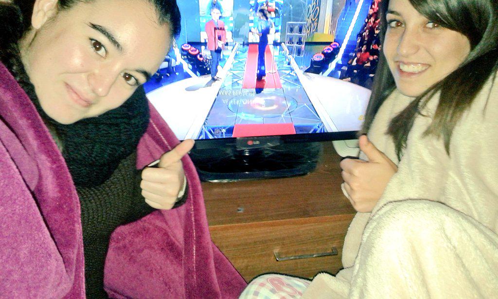 sandrayeahhh's tweet photo. Buena noche, mantica, gh;) #Selfiedbtgh15 http://t.co/7rXKodGmjv