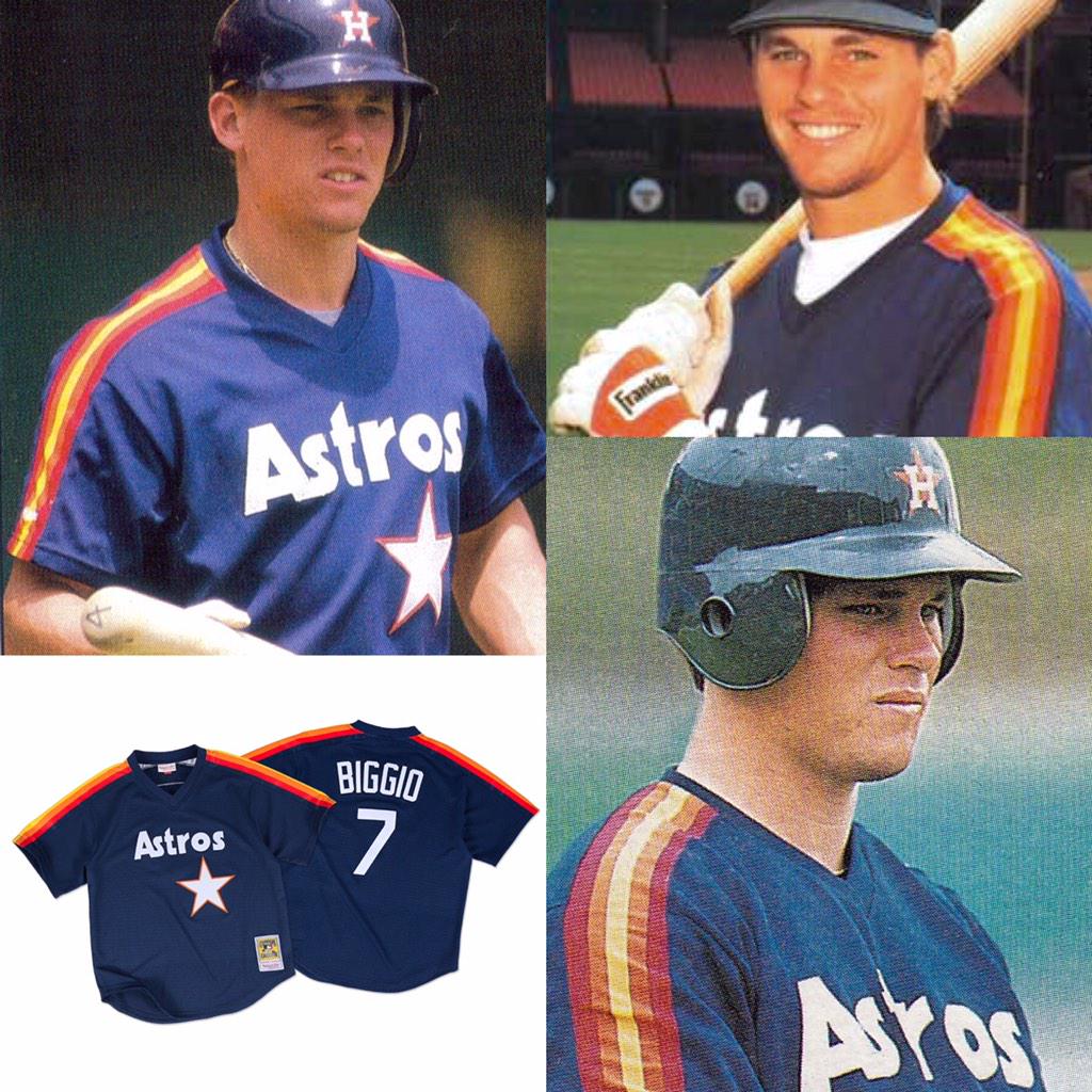 Happy Birthday Craig Biggio!!!        
