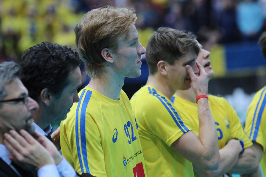 StorvretaIBK's tweet image. Tears of joy @Samuelsson13 #WFC2014 #innebandyVM #innebandy #floorball #emotions