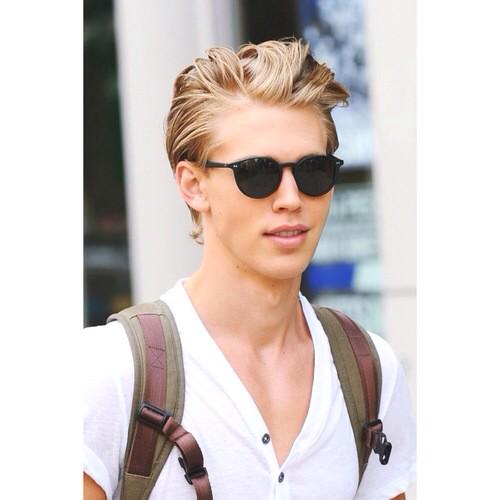 austinrpgbsd's tweet image. Sexy boy. 😏