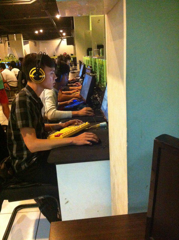 wml186's tweet photo. @LeoneL_Leonardo @Laksono_Denny training At Level - one #latepost http://t.co/8T5T8TUmqV