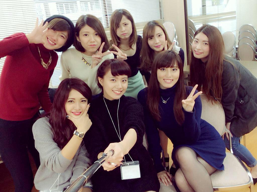 YukoHjk's tweet photo. 12月19日は皆さんレソラへ🙌
可愛い女の子とかイケメンとかいるよ！
ちなみに伊東ウェディングするよ！👏サンタさんもするよ👏
みんな来てね来てね来てね💋
チケット欲しい方は伊東まで🙋 http://t.co/WQBvPgU70v