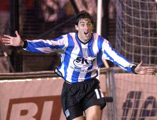 gastihirsch's tweet photo. Campeón con Racing en 2001
Campeón con Racing en 2014

Interminable http://t.co/KG9SoqgQfp