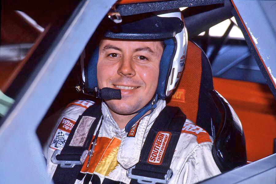 Happy 60th birthday to Alan Kulwicki. Was the defending champion when he died in a plane crash April 1, 1993 