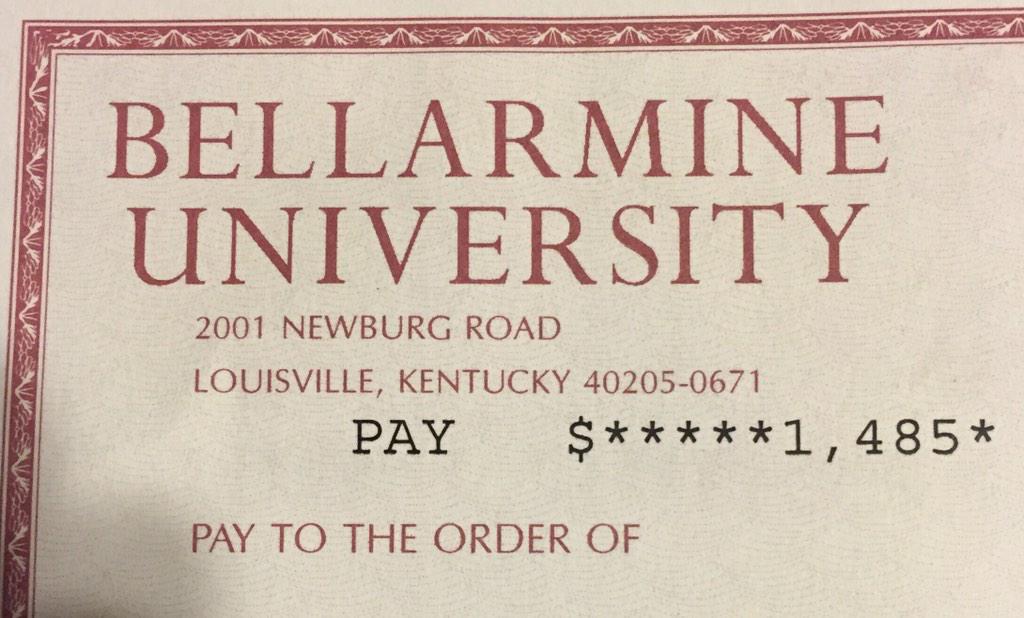 taramoore1234's tweet photo. happy graduation to me 😍 #studentrefund http://t.co/jPGiNv6l7R