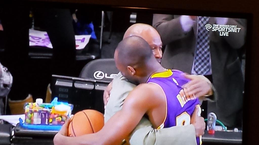 mstracymartin's tweet photo. Byron and Kobe. #LakerHistory #BasketballGreatness @TWCSportsNet #LakeShow http://t.co/BoEIhZnPAX