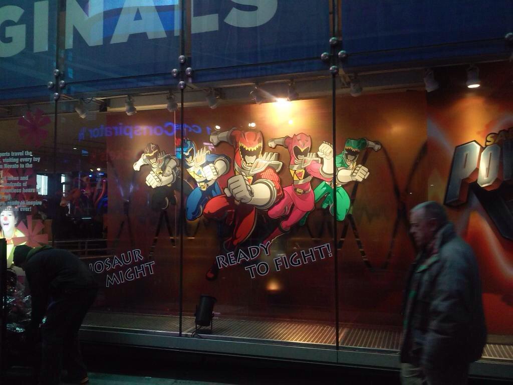 B43V_DgIAAAo9Bo.jpg:large