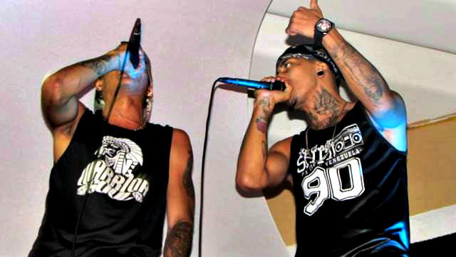 SiulDMB's tweet photo. @NeutroSDOficial y @TreizyModaFocka en el #NaviRapFest ... http://t.co/AubK9zkwtI